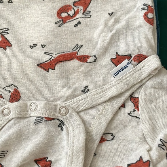 Bundle of 3 bodysuits, cute wildlife pattern - Picture 4 of 4